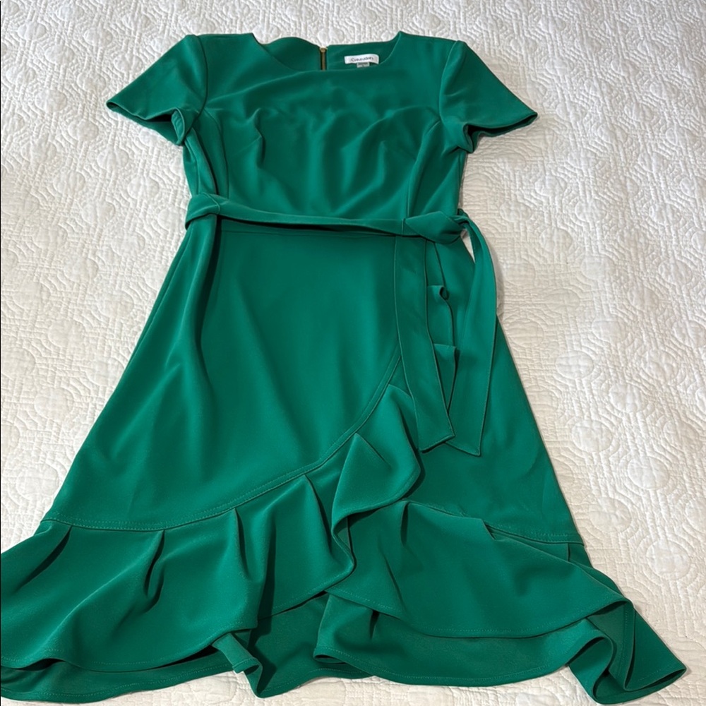 Calvin Klein emerald Green Dress with ruffled hem- NWOT